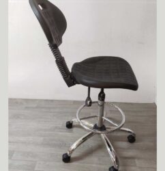 Endüstriyel Çalışma Sandalyeleri