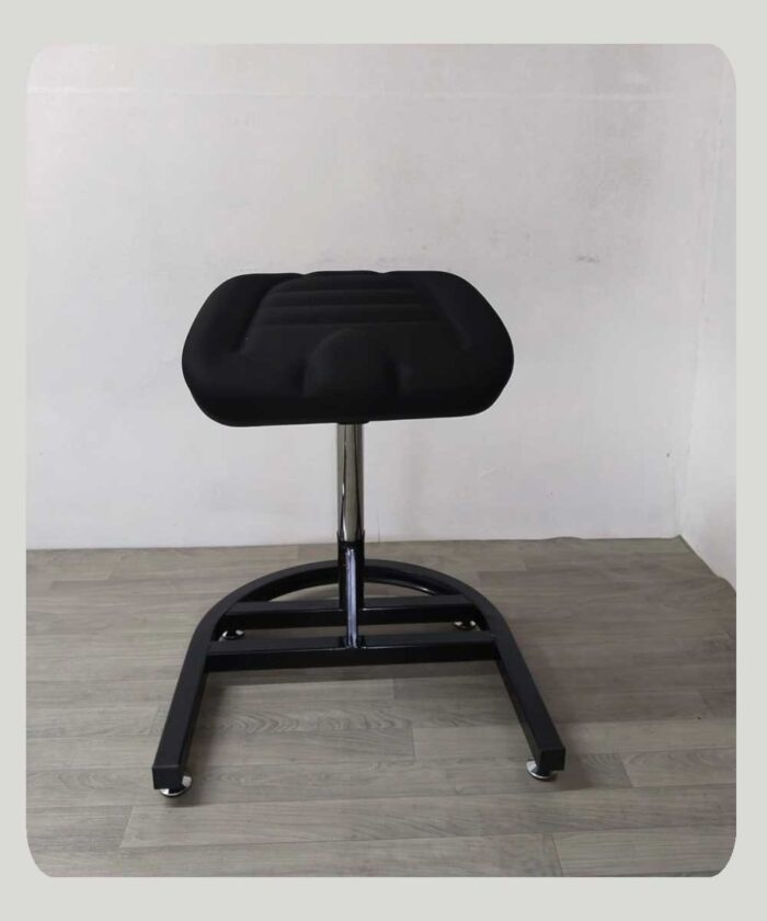 can10-01 Endüstriyel Çalışma Sandalyeleri ile İş Güvenliğinizi Artırın